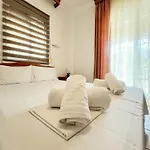 Maria's Skala Rachoni (Thasos)